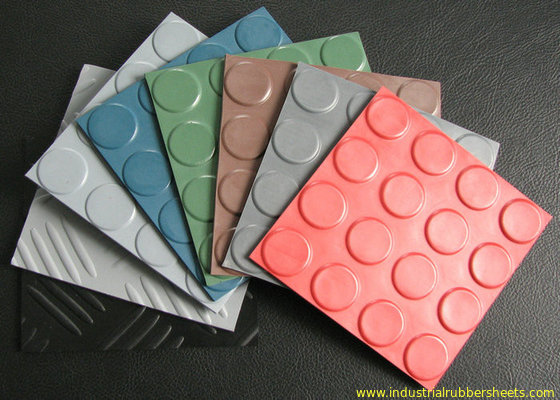 Waterproof Industrial Rubber Sheet For Mat , Anti - slip Rubber Flooring Sheet