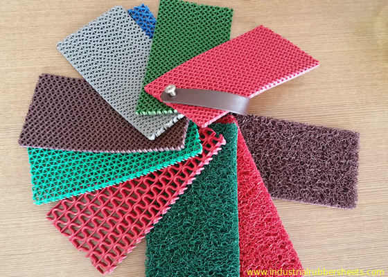 Katı Destek PVC Endüstriyel Kauçuk Levha 12 - 15m Uzunluk Kolay Temizlenebilir