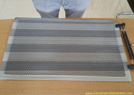 Katı Destek PVC Endüstriyel Kauçuk Levha 12 - 15m Uzunluk Kolay Temizlenebilir