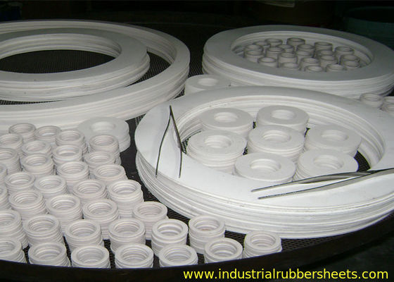 Korozyona Dayanıklı Genişletilmiş PTFE Spiral Yara Contası Çekme Mukavemeti 14Mpa