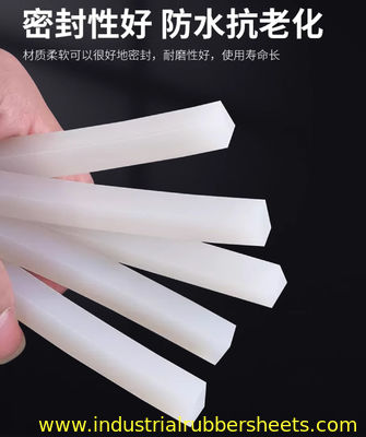 Gıda sınıfı silikon şerit 3 mm x 10 mm, -60 °C'den 200 °C'ye kadar, UL 94 V-0